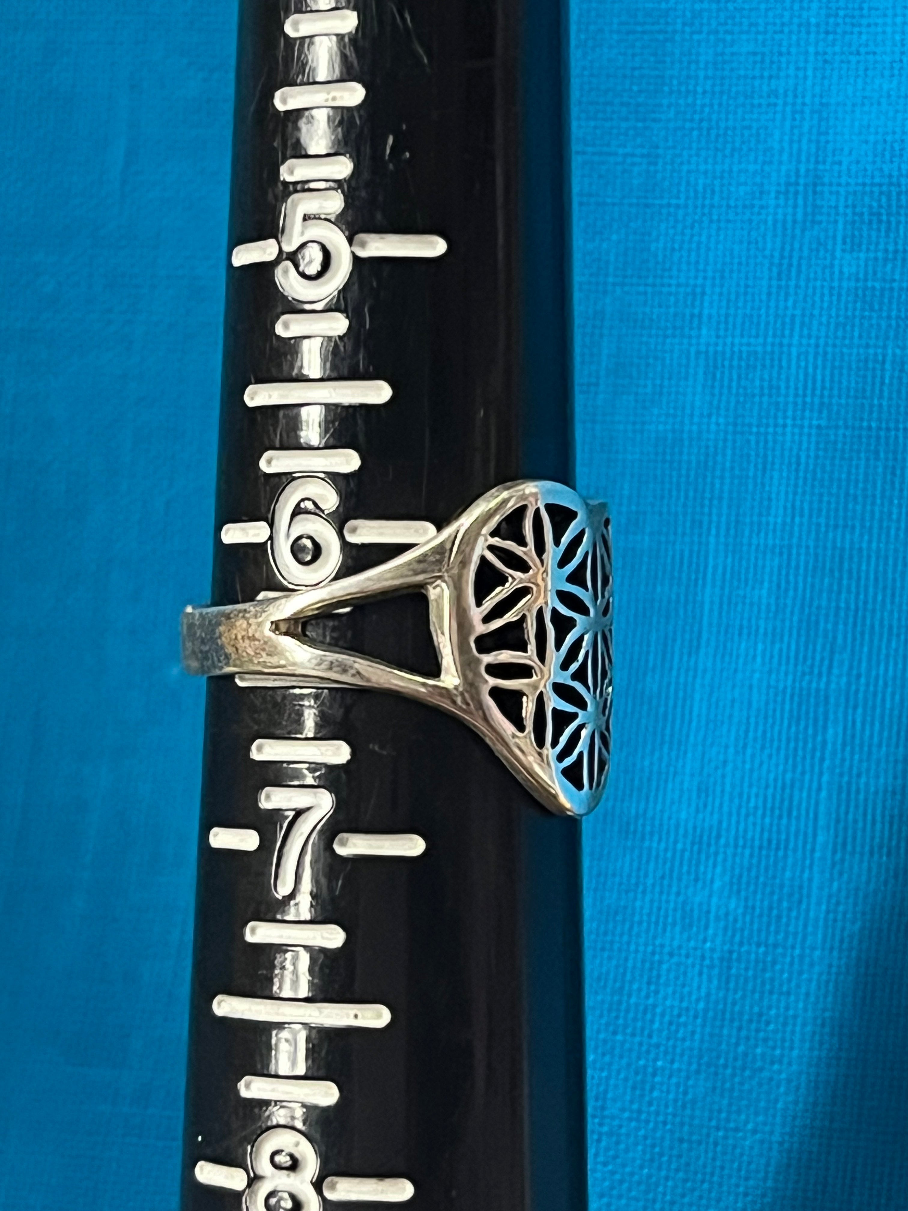 Sacred Geometry Heart Silver Ring Size 6.5