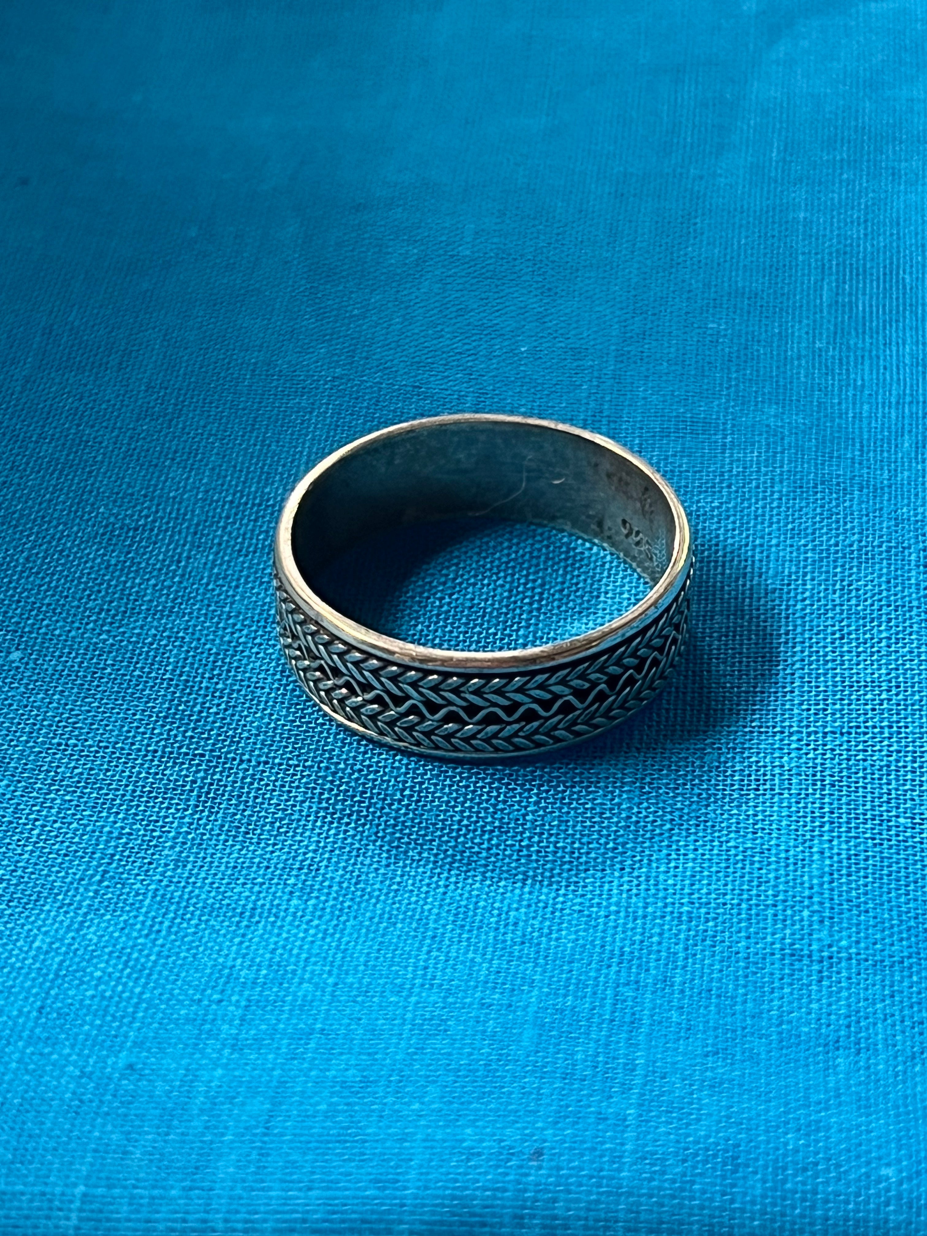 Intricate Braided Silver Spinner Ring Size 13.5